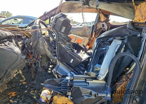 2025 Toyota Corolla Se из США, поврежденный, VIN 5YFS4MCE2SP249355